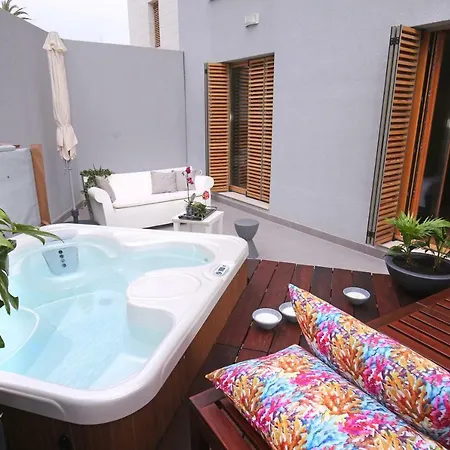 Luxury Kampanel